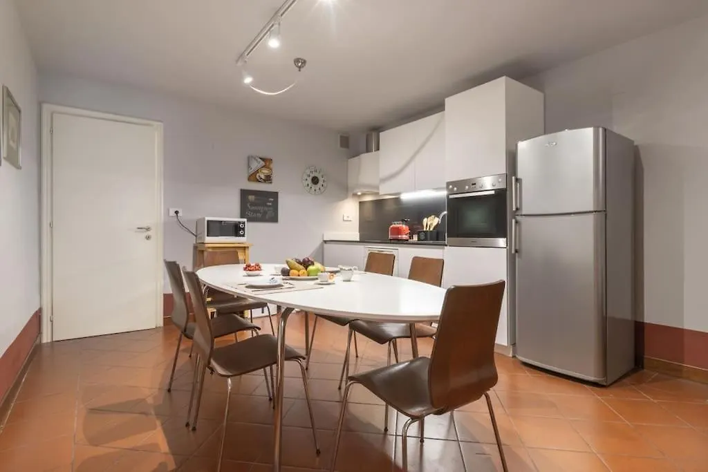 Residenza Angels @Piazzadelleerbe Apartment Verona