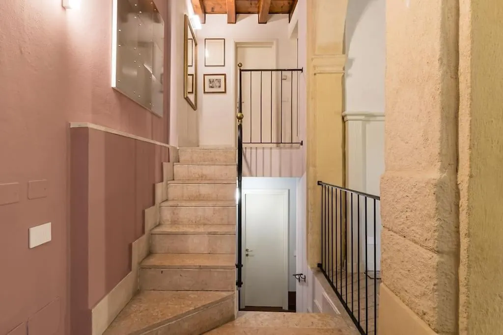 Residenza Angels @Piazzadelleerbe Apartman Verona