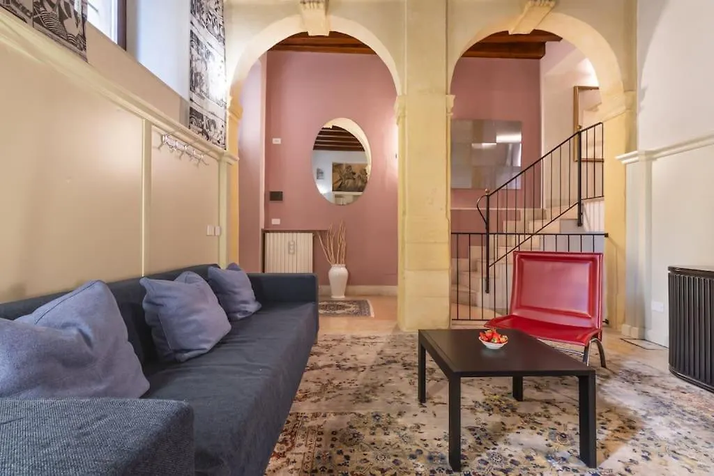 Residenza Angels @Piazzadelleerbe Apartman Verona