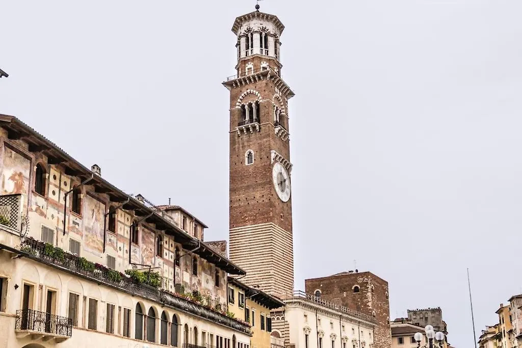 Residenza Angels @Piazzadelleerbe Apartman Verona
