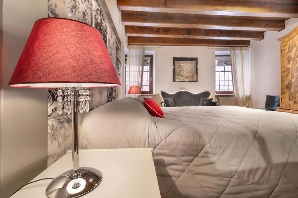 Residenza Angels @Piazzadelleerbe Apartman Verona Olaszország